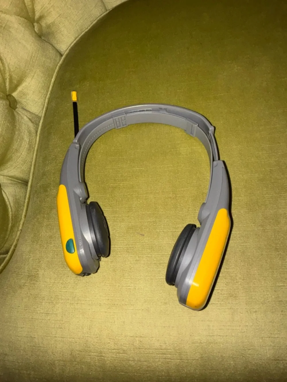 Sony SRF-HM55 Sports Walkman AM/FM Stereo Headphone Radio Vintage Tech PLL Synth
